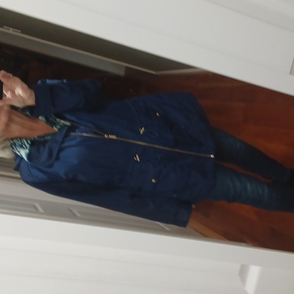 Micheal Kors Light weight jacket - Picture 3 of 6